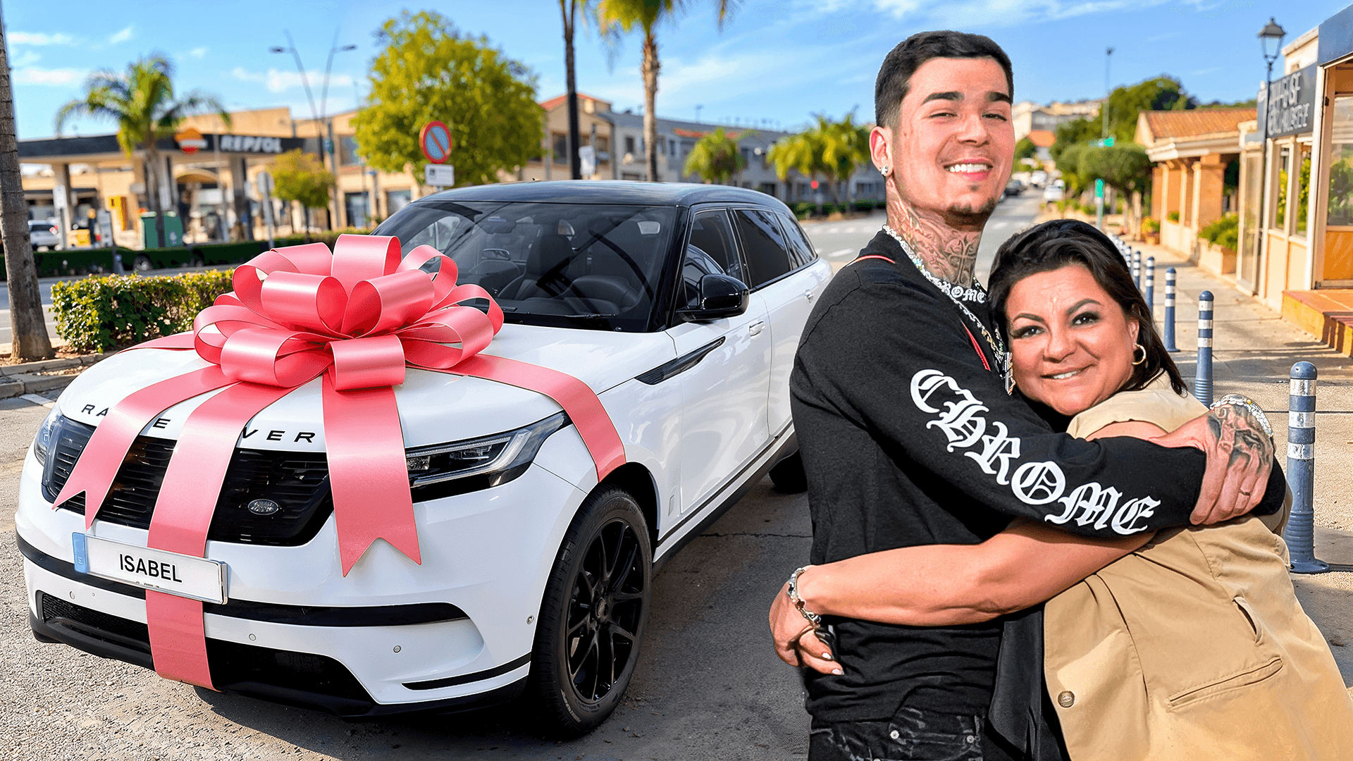 Campaña Regalo Coche Arz Urus a su madre